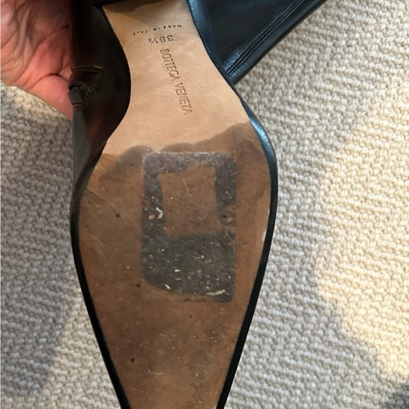 Bottega Veneta Black Almond over the knee boots, near perfect condition. - Picture 6 of 9